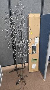 lot 244 image: (3)Decorative LED Cherry Blossom Tree Light, 6 ft, 208 LEDs, White