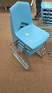 lot 259 image: (5) Blue Stackable Chairs, Plastic Seat, Metal Frame