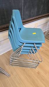 lot 273C image: (5) Blue Stackable Plastic Chairs with Metal Frame