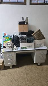 lot 325 image: Light Gray Metal Office Desk with 6 Drawers, and Office Organizers