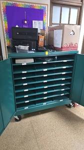 lot 326 image: (2) HP OptiPlex 390 Desktop, Intel Core i5, Green Metal Cart on Wheels with Organization