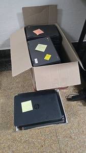 lot 338 image: Mixed Box of Assorted Laptops and Chromebooks