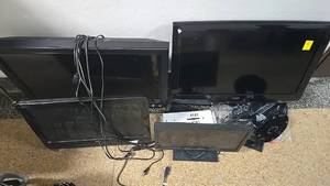lot 354 image: (4) Coby and Dell LCD Monitors, Multiple Units, Black