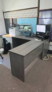 lot 367 image: L-Shaped Office Desk Set, Gray & Wood Finish, 3 Drawers