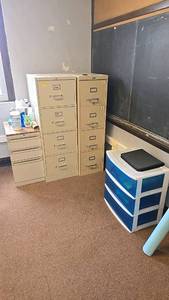 lot 574 image: (3) Beige Metal Vertical Filing Cabinets, 4 and 3 Drawers, Key Lock