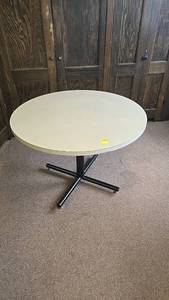 lot 584 image: Round Table, 36-Inch Diameter, X-shaped Metal Base