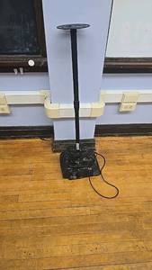 lot 631 image: ViewSonic Projector, 1920x1080 Resolution, 3000 Lumens, HDMI, Ceiling Mount