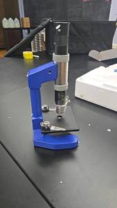 lot 640A image: Shinco Student Microscope, 5x Magnification, 5x Eyepiece, Blue