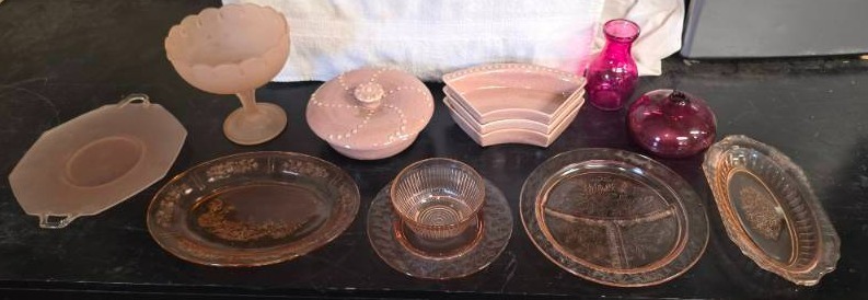 lot 72 image: Pink Glass