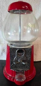 lot 84 image: MCM Carousel Gumball machine