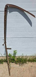 lot 119 image: Antique wooden handle Iron blade sickle