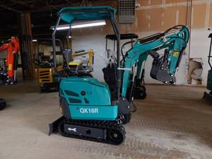 lot 17 image: NEW CFG QK16R Mini Excavator with Hydraulic Thumb