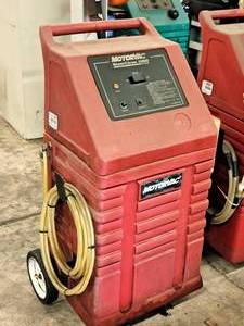 lot 4 image: MotorVac Steer Clean System 1000 Power Steering Cleaning System