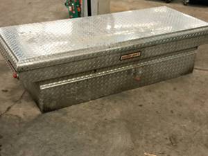 lot 29 image: Weatherguard Truck Bed Tool Box 117-0-01