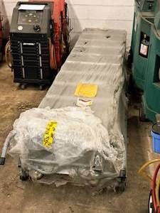 lot 33 image: Uline 450-lbs Rolling Staircase