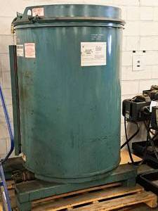 lot 34 image: Jumbo Drum 77 x 48