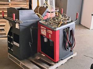 lot 116 image: Lot of (3) RTI Technologies Oil System Service VCX-1 (For Parts, Not Operational)
