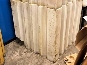 lot 72 image: Plastic Storage Tank 32 x 32 x 32