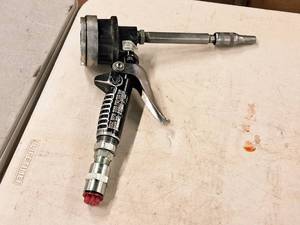 lot 158 image: Graco 1500-PSI Metered Dispenser Valve