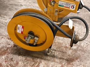 lot 203 image: Benchtop Hose Reel with 25 Hose