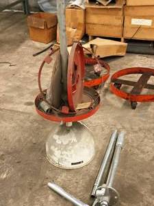 lot 226 image: Pump with Pedestal Drain  12 Pan