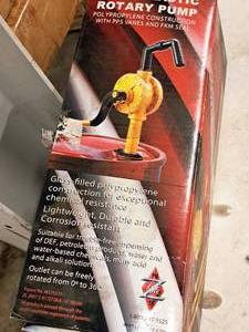 lot 250 image: Zee Line Plastic Rotary Hand Pump #10211 (in original packaging)