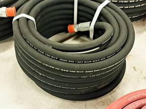 lot 211 image: J-Flex 17 3000-PSI Hose 12 x 50 3000 PSI (in original packaging)