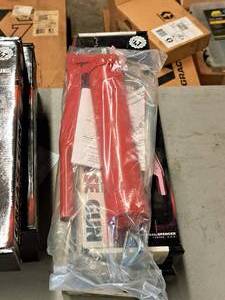 lot 271 image: Zee Line Grease Gun #419 (in original packaging)