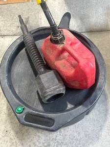 lot 43 image: Oil Pan, Gas Can and Funnel