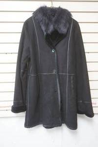 lot 8 image: Black Merino Sheepskin Jacket 35 long