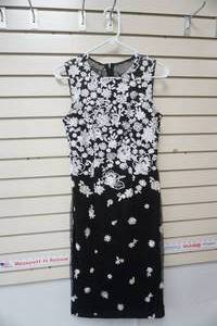 lot 22 image: White House Black Market Dress Size 4