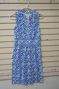 lot 25 image: J. McLaughlin Dress Size XS. NEW without tags