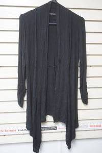 lot 60 image: Bajee Collection Black Cover Size Medium