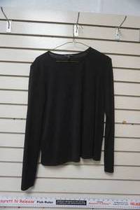 lot 131 image: Eileen Fisher 100% Linen Sweater Size S