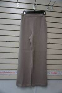 lot 141 image: St. John Collection By Marie Gray Knit Slacks Size 2-taupe