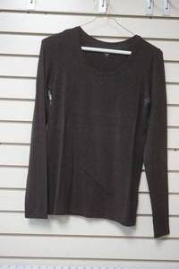 lot 150 image: Eileen Fisher Brown Long Sleeve Blouse-Italian Yarn. Size XS
