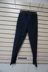 lot 151 image: St. John Size 2. Navy Blue Capri