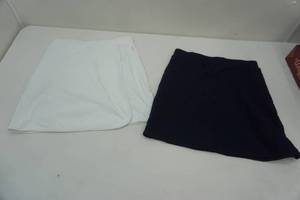 lot 190 image: J Mclaughlin skirts