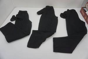 lot 192 image: Hanes sweatpants