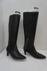 Universal Threads High Heel Boots. NEW with tags Size 6