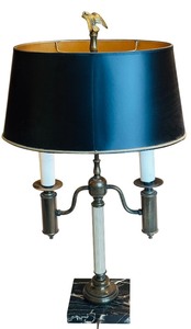 lot 104 image: Beautiful Vintage Lamp with Marble Base and Eagle Finial