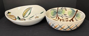 lot 210 image: Fun Vintage Bowls