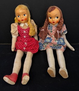lot 218 image: Darling Vintage Dolls