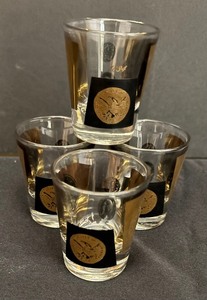 lot 221 image: Vintage Cera Federal Coin Glass Shot Glasses