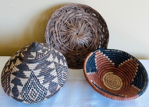 lot 174 image: Pretty Weave Baskets Including Zulu Basketry