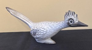 lot 265 image: Vintage Roadrunner Figurine by Howard Pierce