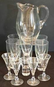 lot 291 image: Sparkling Glassware