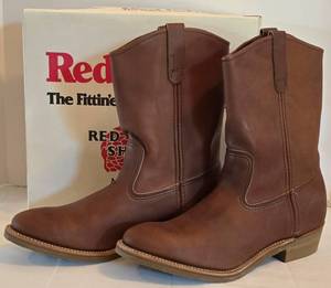 lot 301 image: New in Box Mens Red Wings Pecos Work Boots