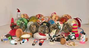 lot 310 image: Large Christmas Ornament Collection including Vintage Christmas Ornaments