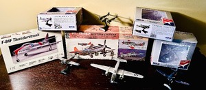 lot 289 image: Collection of Vintage Model Aircraft Kits including P-51D Mustang and F-84F Thunderstreak